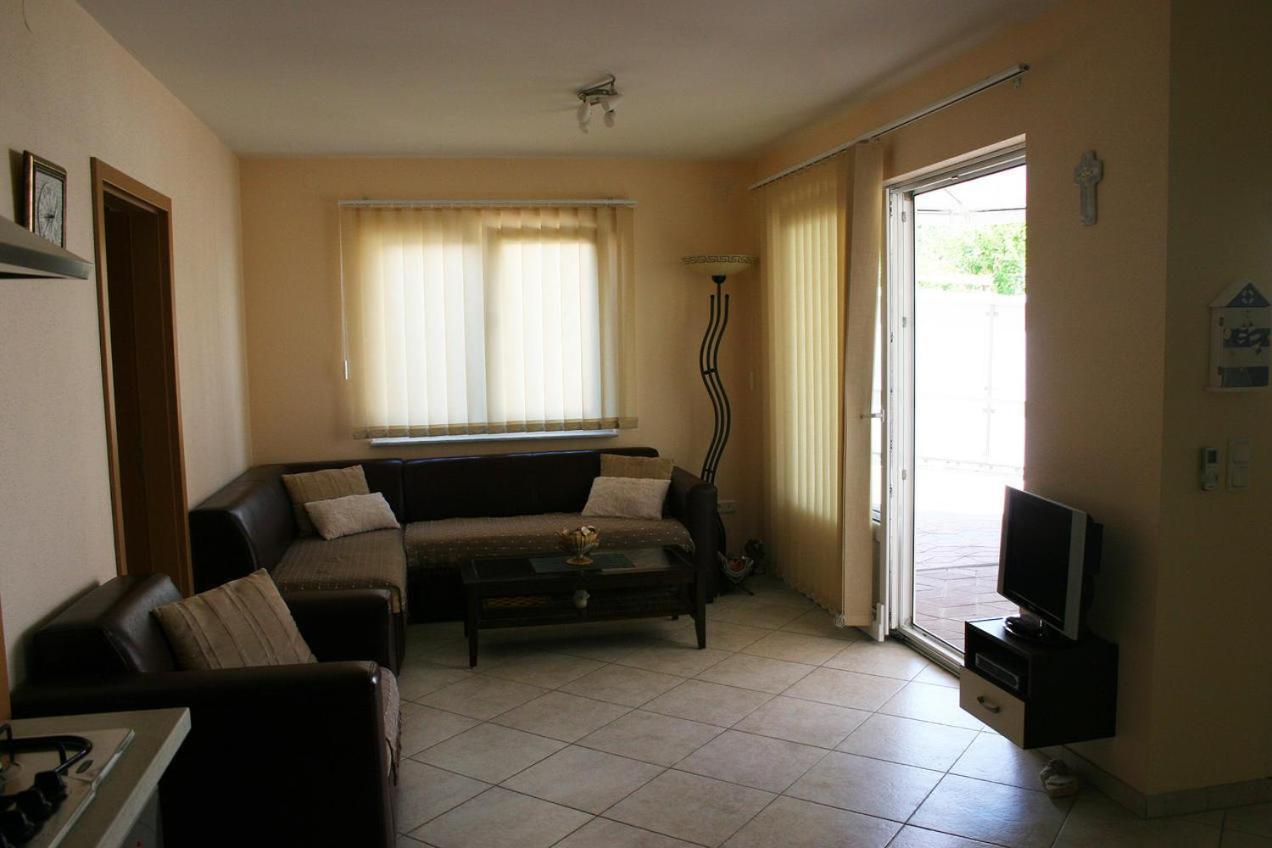 Apartman Klaudijo Apartamento Baška Exterior foto